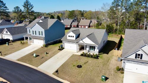 495 Willow Dr, LINCOLN, AL, 35096-3804 | Card Image