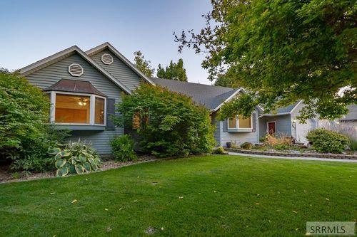 142 Stone Run Ln, Idaho Falls, ID, 83404-7244 | Card Image