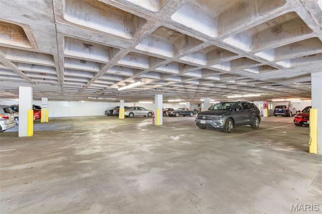 APT-10B - 900 S Hanley Rd, Condo with 2 bedrooms, 2 bathrooms and 1 parking in Clayton MO | Image 21