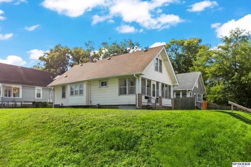 2701 Fort St, Omaha, NE, 68111-1737 | Card Image