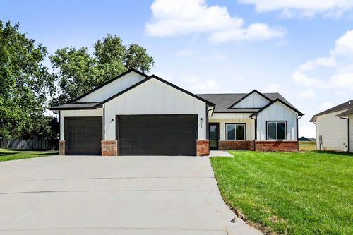 23 W Kingdom Ct, Goddard, KS, 67052 | Card Image