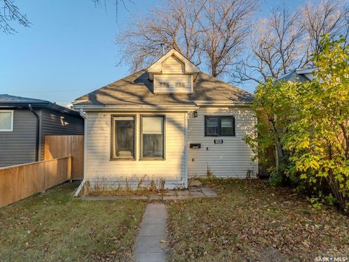 710 Av I S, Saskatoon, SK, S7M1Y9 | Card Image