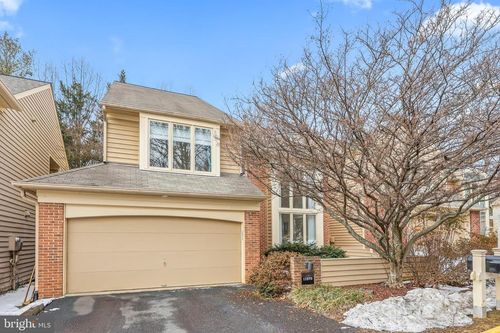 11573 Hemingway Dr, RESTON, VA, 20194-1246 | Card Image