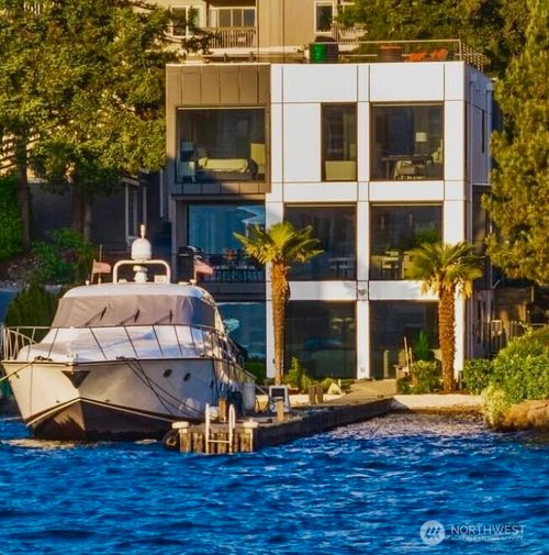 6413 Lake Washington Boulevard Ne, Kirkland, WA, 98033 | Card Image