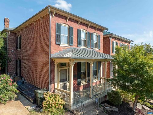 17 N Washington St, STAUNTON, VA, 24401-4217 | Card Image