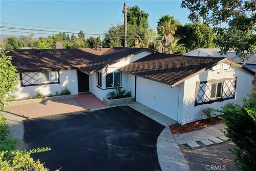11662 Glamis St, Sylmar, CA, 91342-7212 | Card Image
