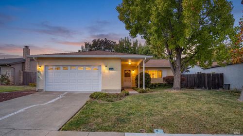 2257 Ross Pl, Fairfield, CA, 94533-2646 | Card Image