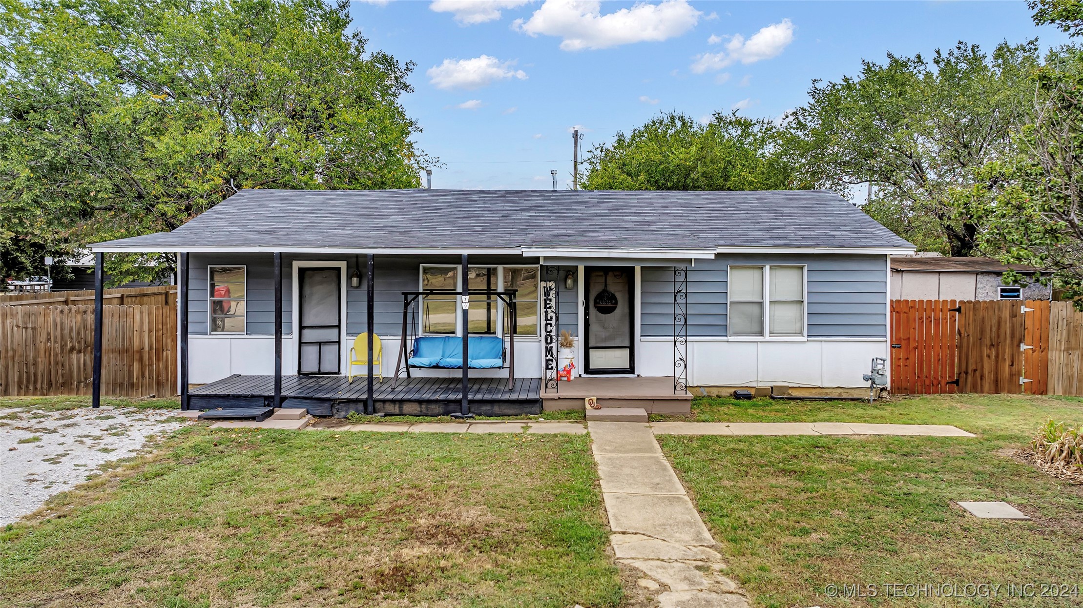 Seminole St, Healdton, OK 73438