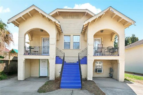 3221 33 Upperline Street, New Orleans, LA, 70125 | Card Image