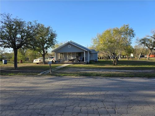 902 Burleson St, George West, TX, 78022-3611 | Card Image