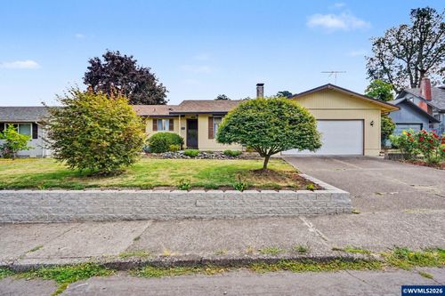 568 49th Av Se, Salem, OR, 97317 | Card Image