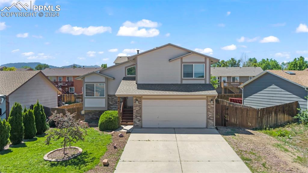Villager Dr, Colorado Springs, CO 80911