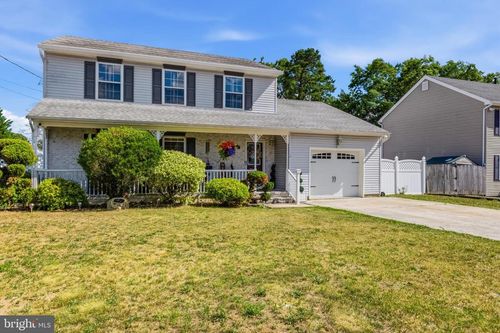 1117 Treasure Ave, Manahawkin, NJ, 08050-1941 | Card Image