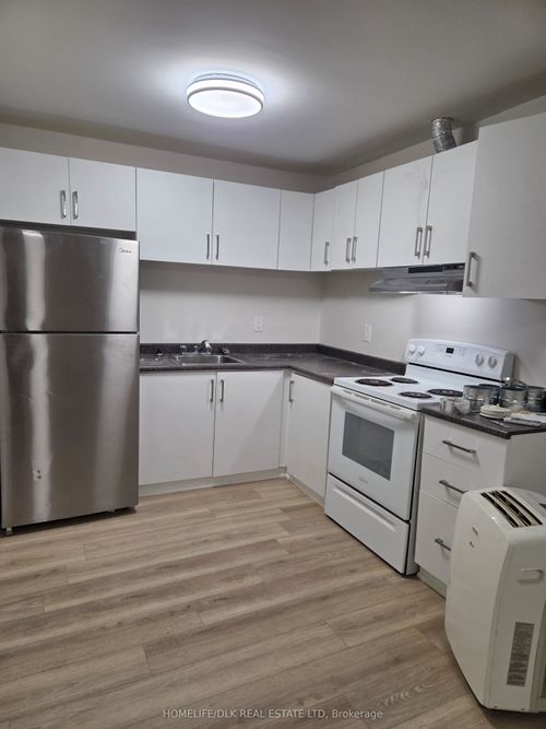 3-180 King St E, Gananoque, ON, K7G1G2 | Card Image