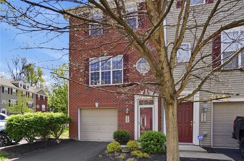 4287 Straight Arrow Rd, Beavercreek, OH, 45430-1518 | Card Image