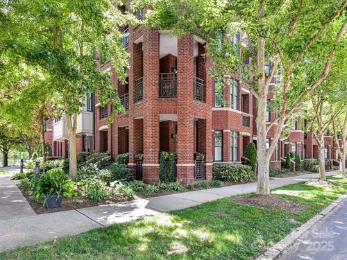 unit-104-2810 Selwyn Ave, Charlotte, NC, 28209-1776 | Card Image