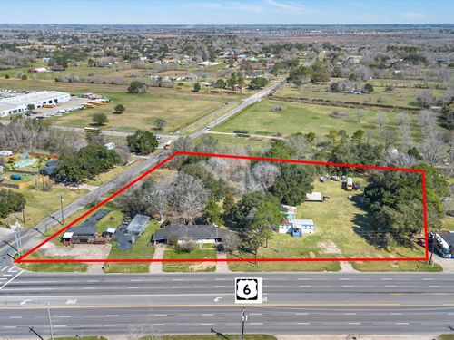 2518 W Highway 6, Alvin, TX, 77511-9892 | Card Image