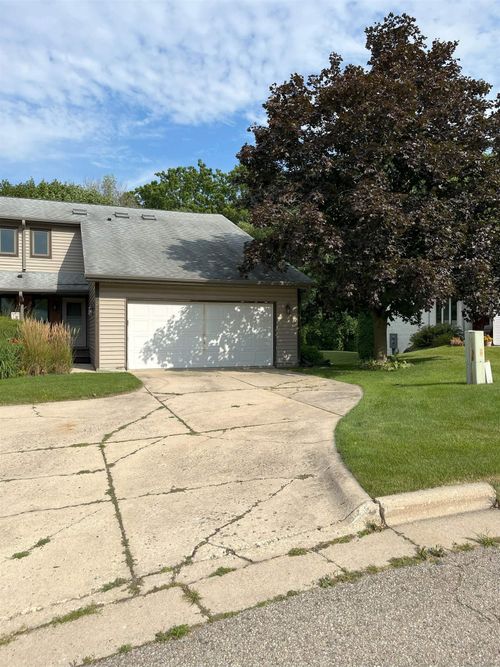 2664-2664 Aberdeen Court, Fitchburg, WI, 53711 | Card Image