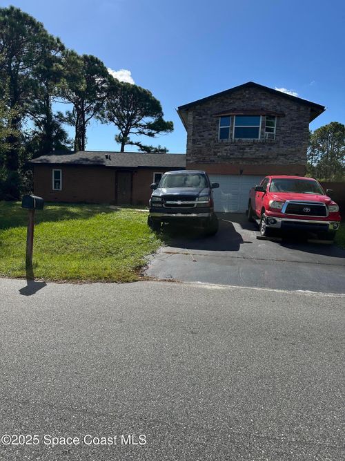 1640 Sandusky St Se, Palm Bay, FL, 32909-5961 | Card Image