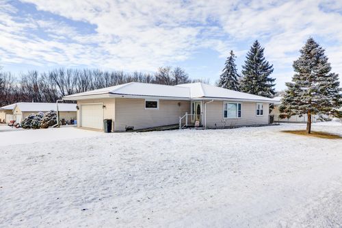 27829 Larson St, Rock Falls, IL, 61071-9204 | Card Image