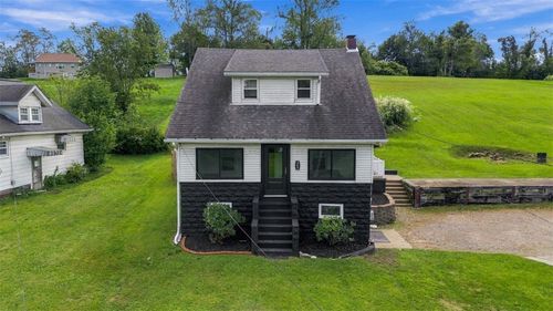 348 Steubenville Pike, Burgettstown, PA, 15021-2246 | Card Image