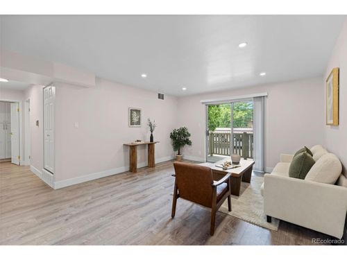 202-7495 E Quincy Ave, Denver, CO, 80237-2372 | Card Image