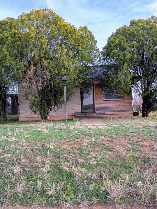 611 W 12th Street, Sweetwater, TX, 79556 | Card Image
