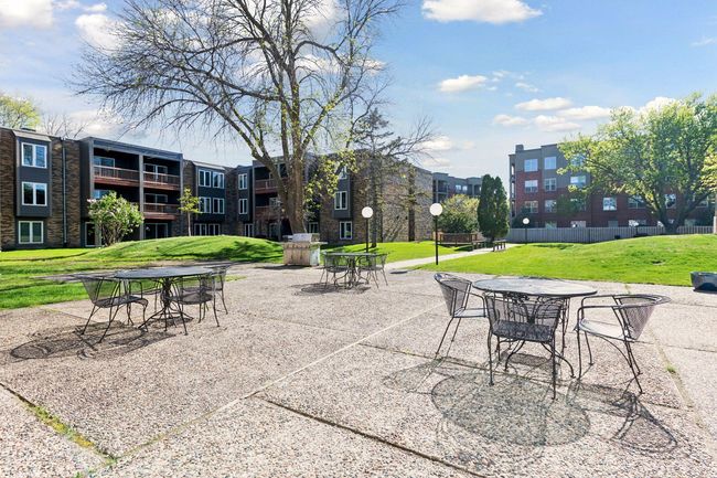 UNIT-231 - 450 Ford Rd, Condo with 1 bedrooms, 1 bathrooms and null parking in Saint Louis Park MN | Image 4
