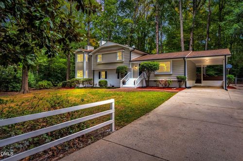 807 Ellynn Dr, Cary, NC, 27511-4618 | Card Image