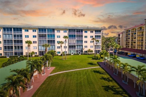 108a-8630 Midnight Pass Rd, SARASOTA, FL, 34242-3851 | Card Image