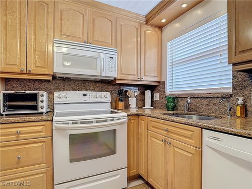 apt-211-170 Turtle Lake Ct, NAPLES, FL, 34105-2362 | Card Image