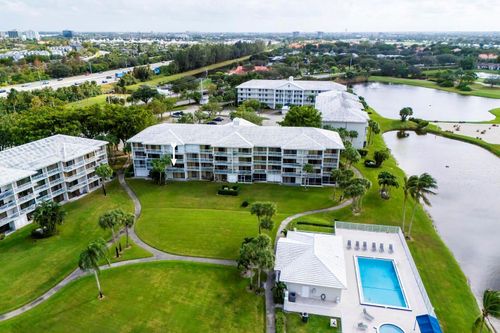 apt-102-2441 Village Blvd, West Palm Beach, FL, 33409-7364 | Card Image