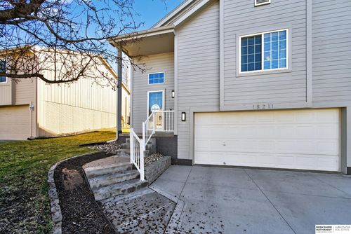 18211 Edna Street, Omaha, NE, 68136 | Card Image