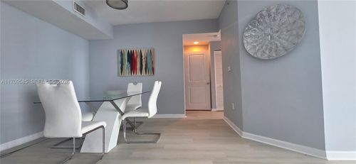 806-7900 Harbor Island Dr, North Bay Village, FL, 33141-4288 | Card Image
