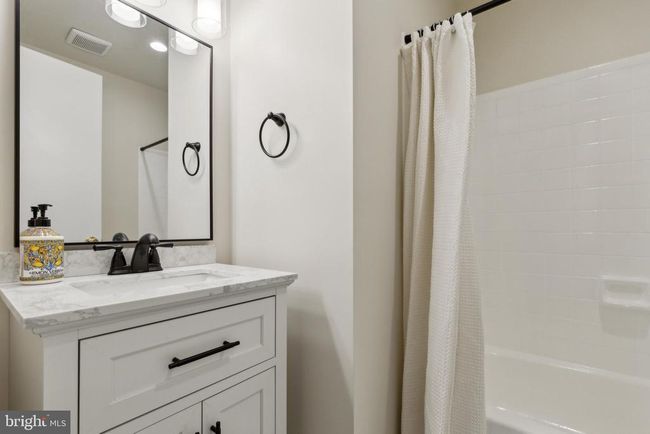 7879 Wintercress Ln, Townhouse with 4 bedrooms, 4 bathrooms and null parking in SPRINGFIELD VA | Image 19