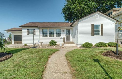 722 Argyle Ct, Clinton, IA, 52732-5555 | Card Image