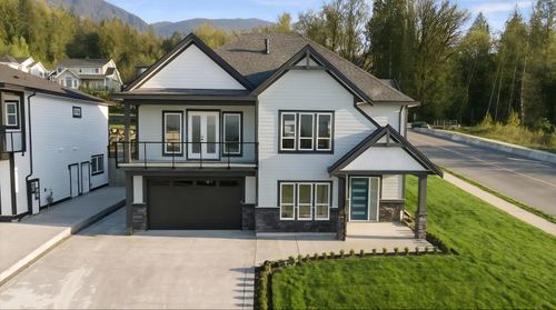 51160 Charlotte Pl, Chilliwack, BC, V4Z0E5 | Card Image