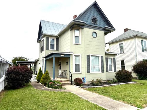 106 Church St, Frankfort, OH, 45628-8027 | Card Image