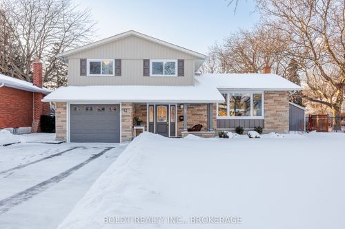 5 Upper Canada Dr, Saint Catharines, ON, L2N3H3 | Card Image