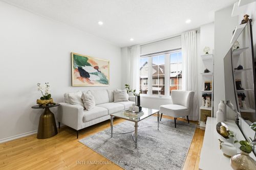 35 Ventura Lane, Ajax, ON, L1T0C4 | Card Image