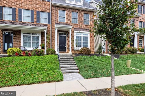 619 W Mulberry St, KENNETT SQUARE, PA, 19348-3274 | Card Image