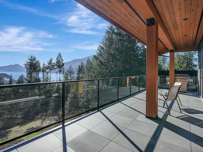 1024 Goat Ridge Drive, House other with 7 bedrooms, 4 bathrooms and 6 parking in Squamish BC | Image 25