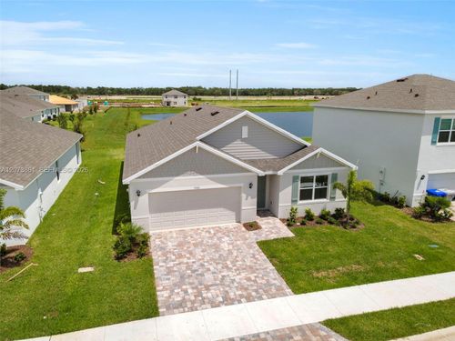 9082-9082 Venetian Sq, Vero Beach, FL, 32966 | Card Image