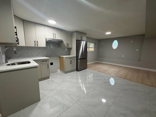suite-20809 117 Ave, Maple Ridge, BC, V2X7S9 | Card Image