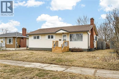 175 Second Ave, Moncton, NB, E1C7Y5 | Card Image