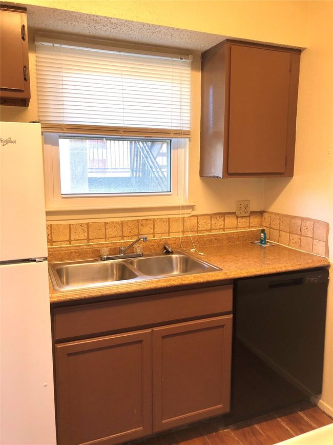 APT-14 - 410 Bryan St, Condo with 1 bedrooms, 1 bathrooms and null parking in Denton TX | Image 7