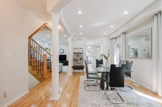 19 Coronet St, House other with 4 bedrooms, 4 bathrooms and 4 parking in Stouffville ON | Image 8