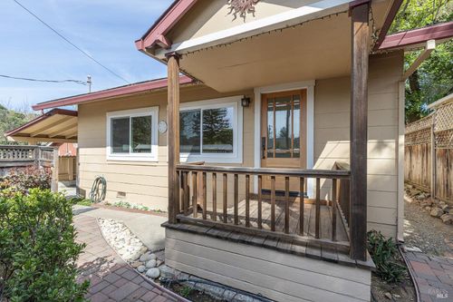 18090 Las Lomas Rd, Sonoma, CA, 95476-8414 | Card Image