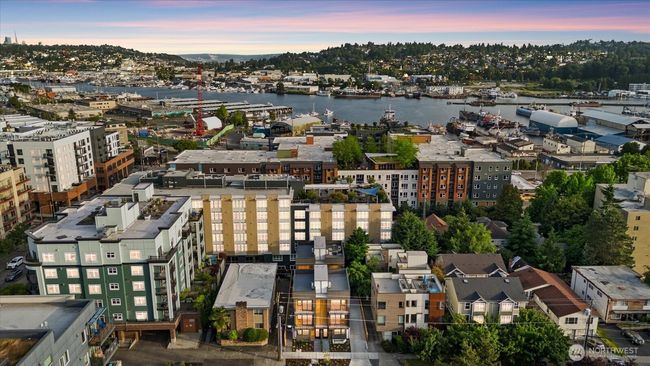 B - 2419 Nw 57 Th St, Townhouse with 3 bedrooms, 2 bathrooms and null parking in Seattle WA | Image 5