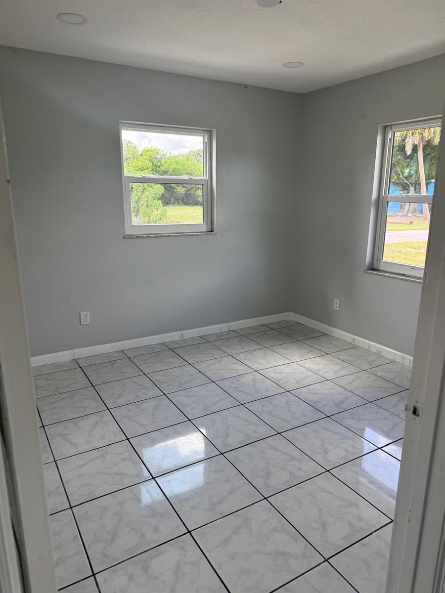 Residential Lease in Fort Pierce 5